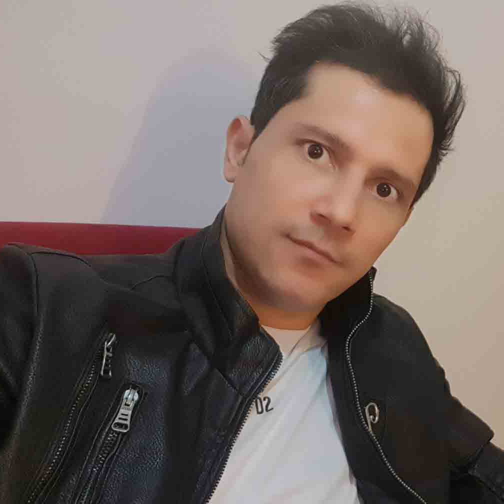 مصطفی زیبائی